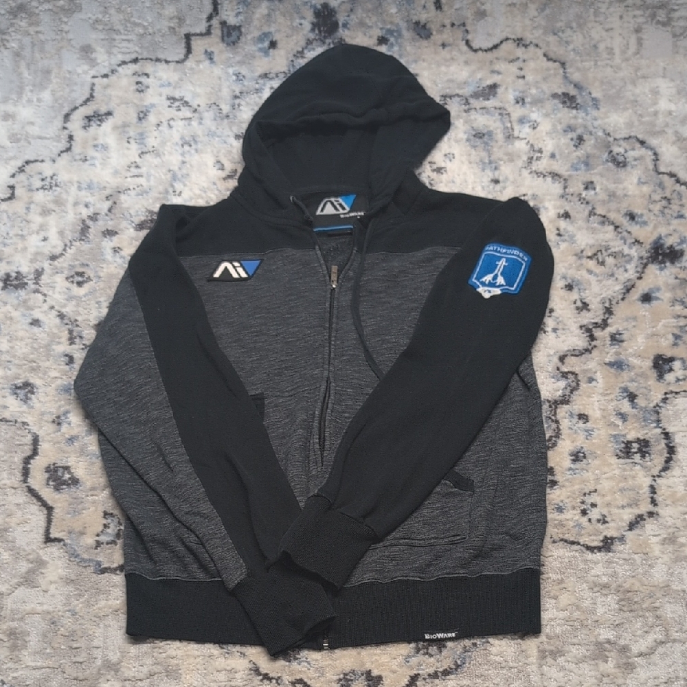 Men's Black and Gray Hoodie
